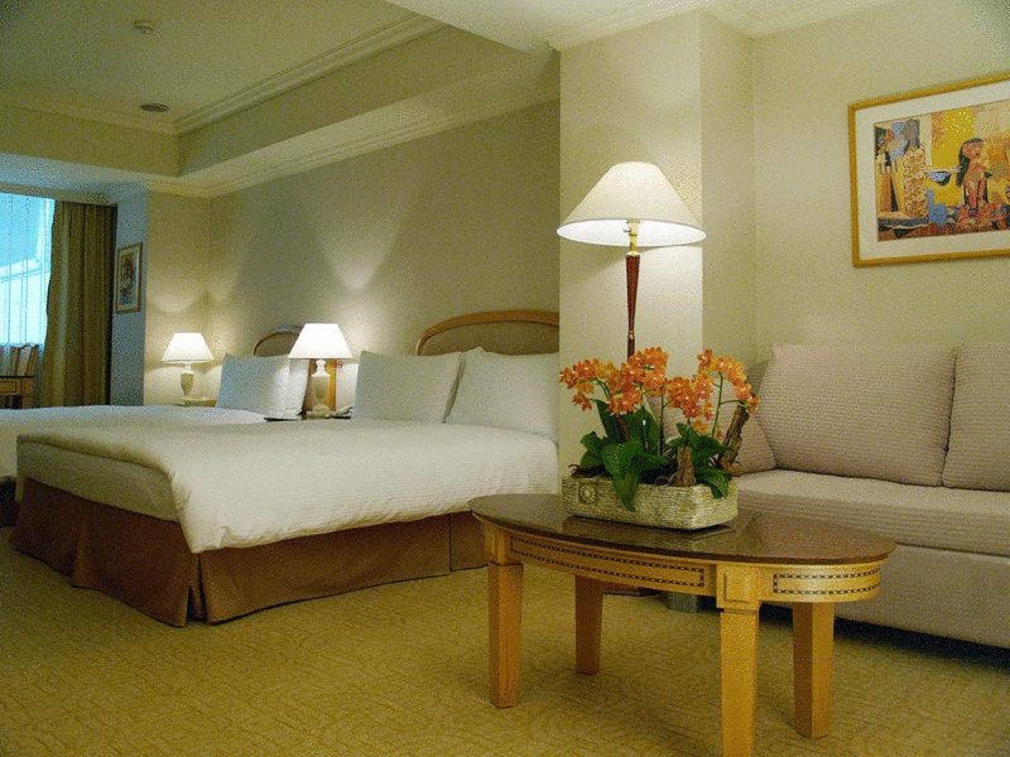 Dong Wu Hotel Taipei Luaran gambar